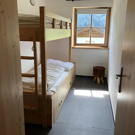Chalet Deluxe With Pool In Koenigsleiten